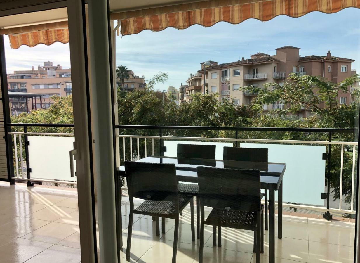 Apartamentos Benet Roses Zewnętrze zdjęcie