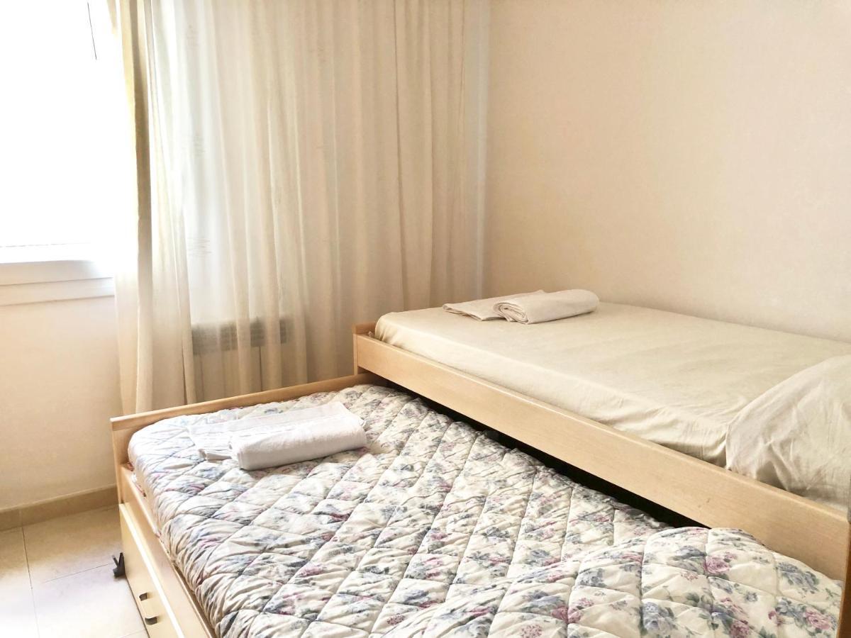 Apartamentos Benet Roses Zewnętrze zdjęcie